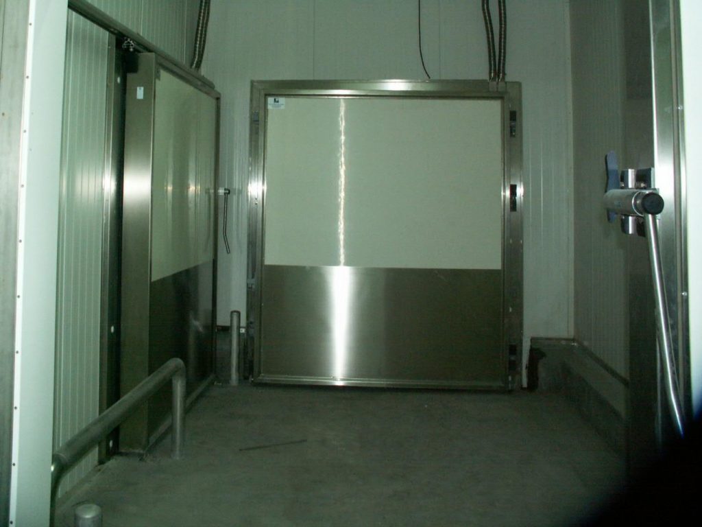 Porte coulissante de refrigeration